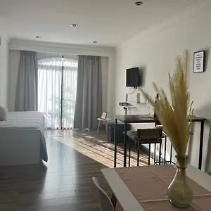Apartamento Excelente Ubicacion, Con Seguridad 24 Hs, Mendoza